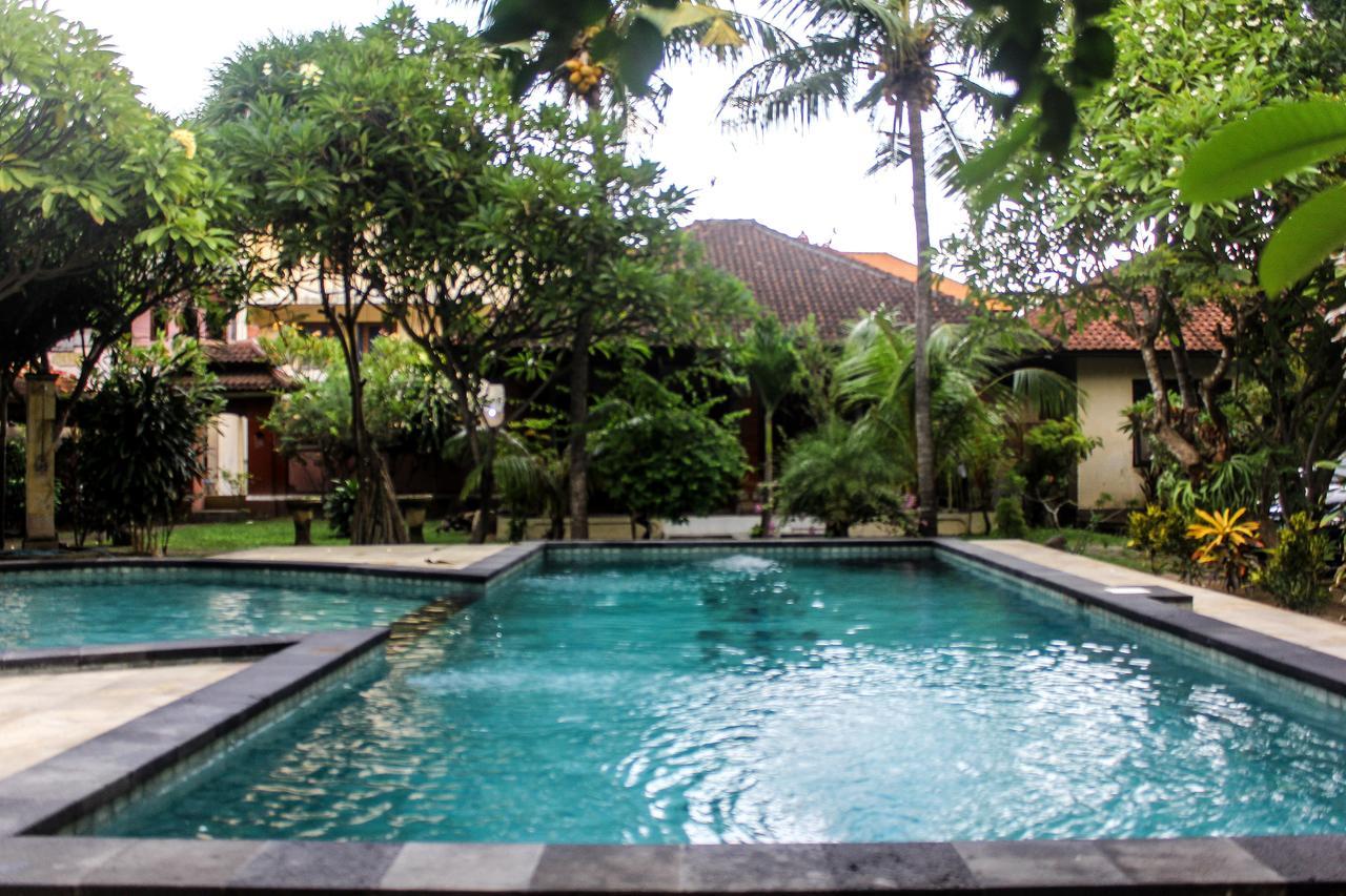 Budhi Beach Inn Kuta Lombok Zewnętrze zdjęcie