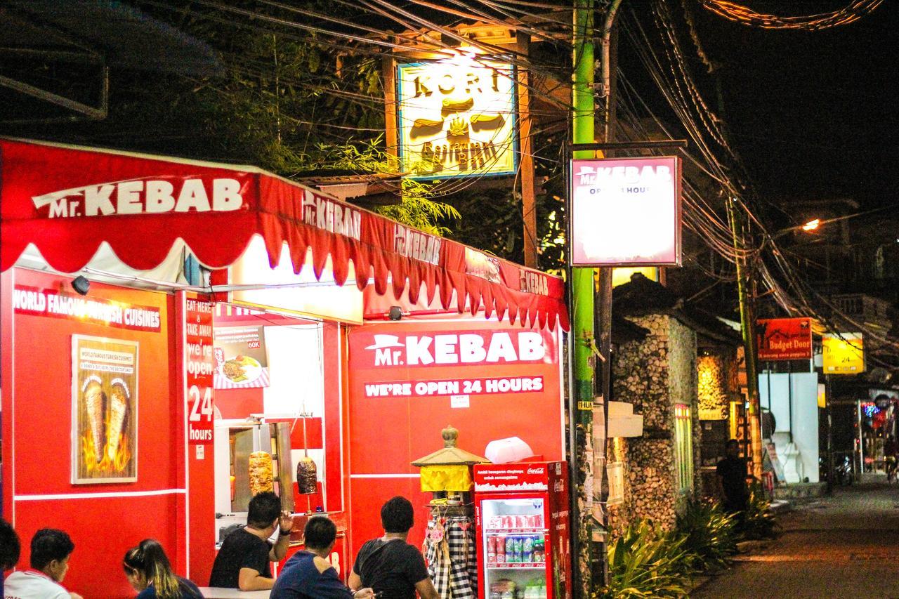 Budhi Beach Inn Kuta Lombok Zewnętrze zdjęcie